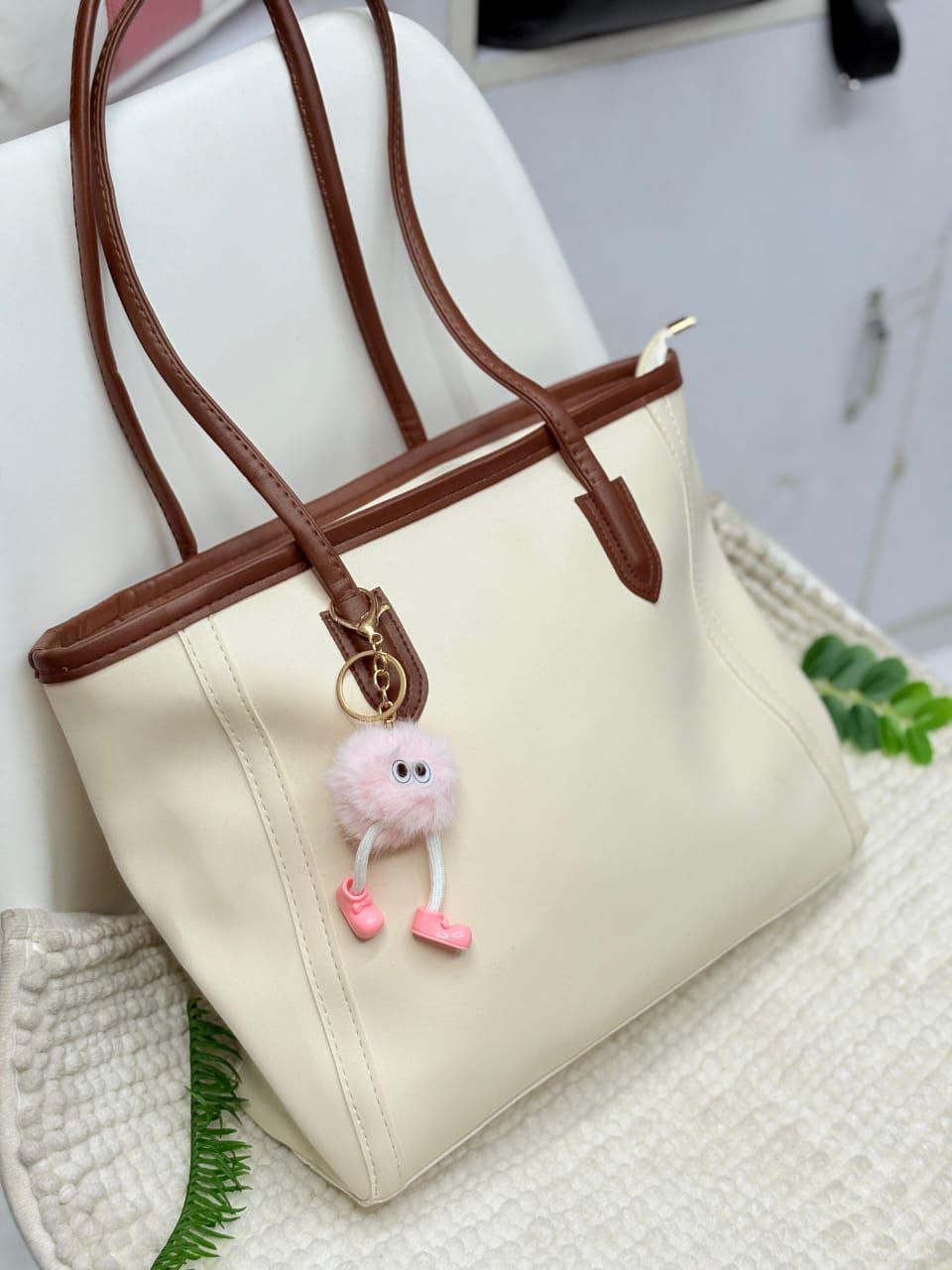 Large Capacity Shoulder Bag Handbag for Commuting and Casual Use Versatile Tote Bag Color Blocking Single Tote Women's Bag