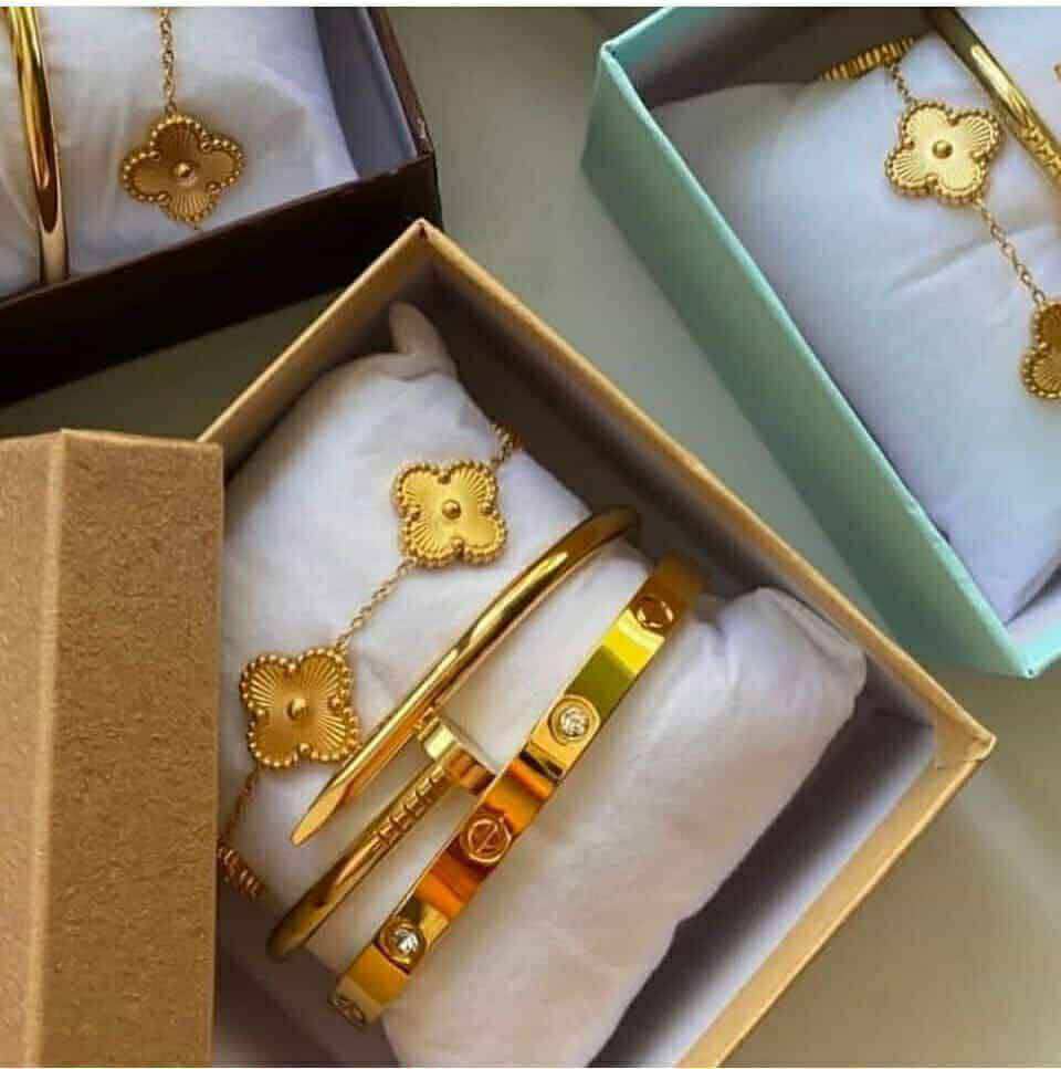 Vnox Exquisite 13mm Clover Bracelet Set for Women, Love Gift Bracelets for Wife Mothers Day Jewelry, Stainless Steel Cuff Bangle