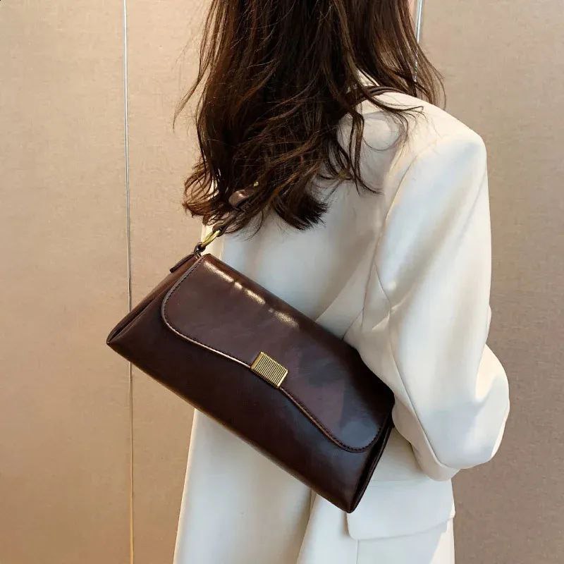 Luxury Brand Crossbody Bags for Women Fashion Design Underarm 2025 Woman Shoulder Bag Female Handbag and Purses Solid Color